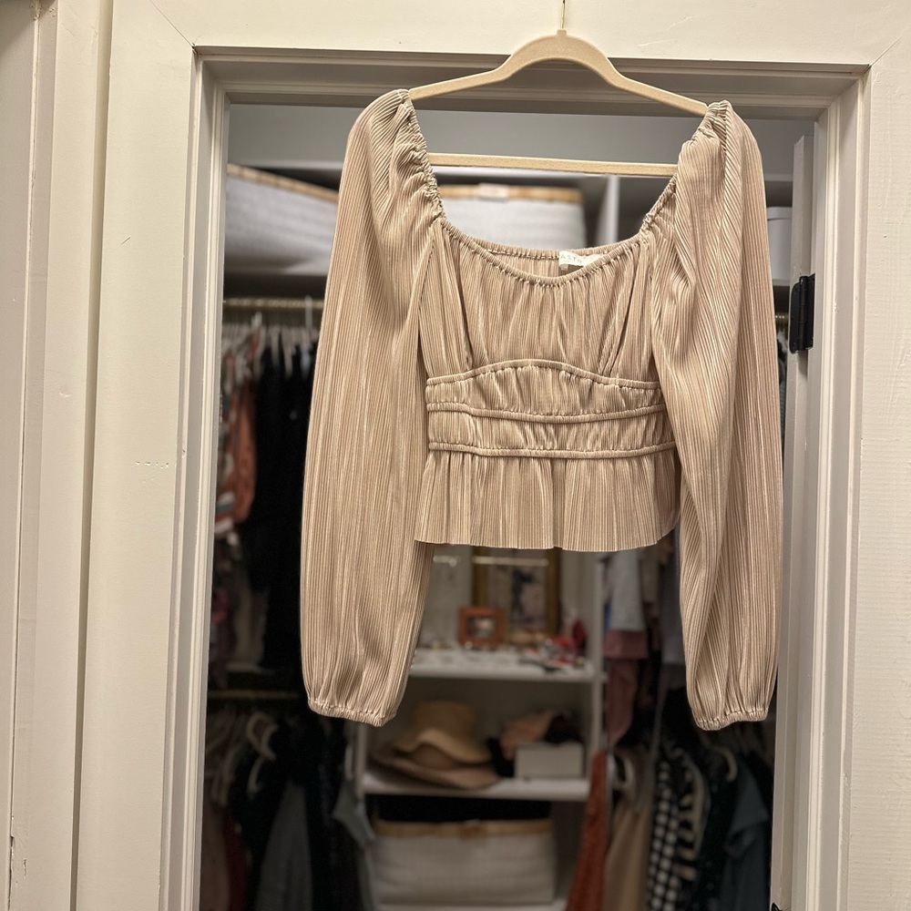 Astr the label gold top